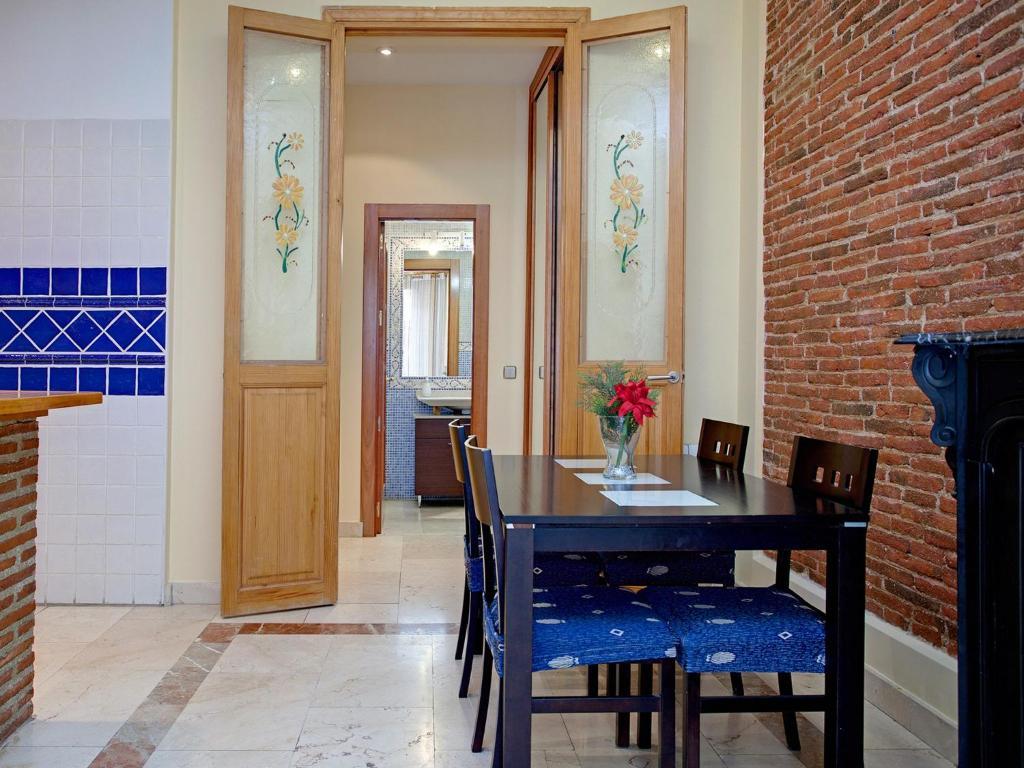 Santa Ana Apartamento 마드리드 객실 사진